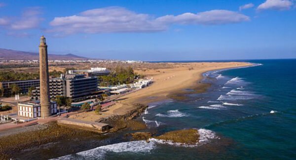Taxi desde Las Palmas de Gran Canaria a San Agustín, Playa del Inglés, Maspalomas o Meloneras De 5 a 7 personas y viceversa